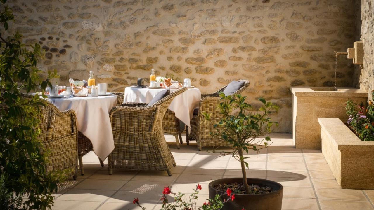 L'Ostal - Bed & Breakfast - Chambres Et Suites De 25 A 40M2 - Spa Saint-Hilaire-d'Ozilhan Экстерьер фото