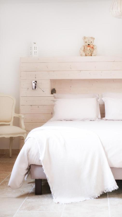 L'Ostal - Bed & Breakfast - Chambres Et Suites De 25 A 40M2 - Spa Saint-Hilaire-d'Ozilhan Экстерьер фото