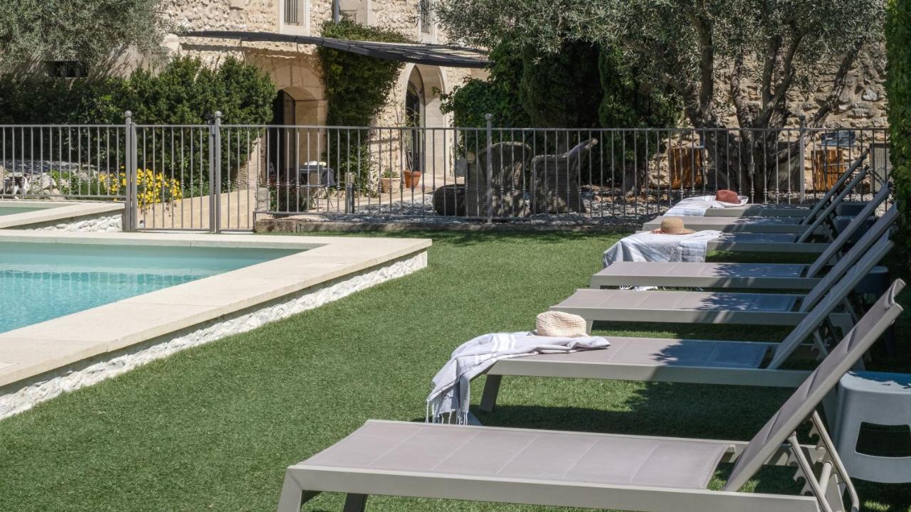 L'Ostal - Bed & Breakfast - Chambres Et Suites De 25 A 40M2 - Spa Saint-Hilaire-d'Ozilhan Экстерьер фото